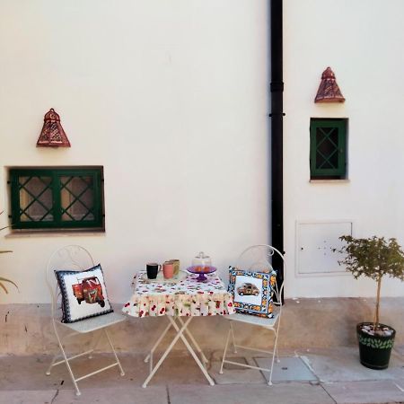 Le Lanterne Di Terrasini Hotel Bagian luar foto