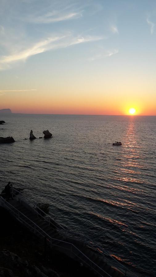 Le Lanterne Di Terrasini Hotel Bagian luar foto