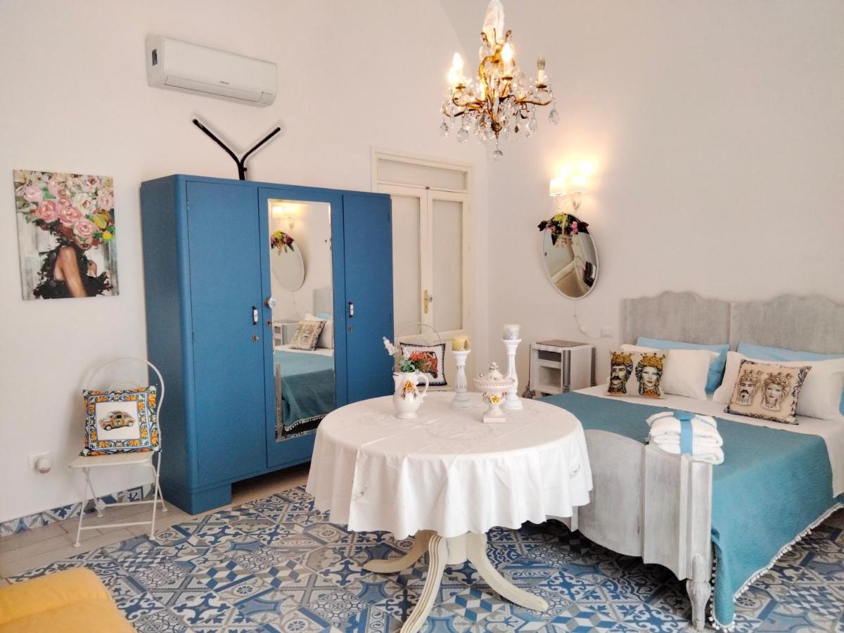 Le Lanterne Di Terrasini Hotel Bagian luar foto